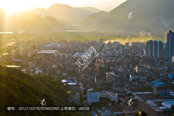 城市日出