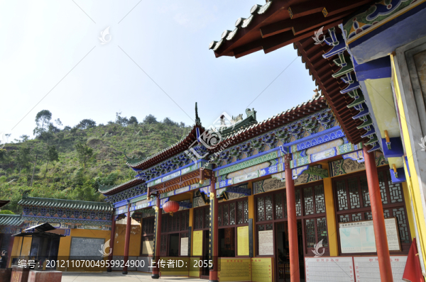 清遠景點,金雞巖