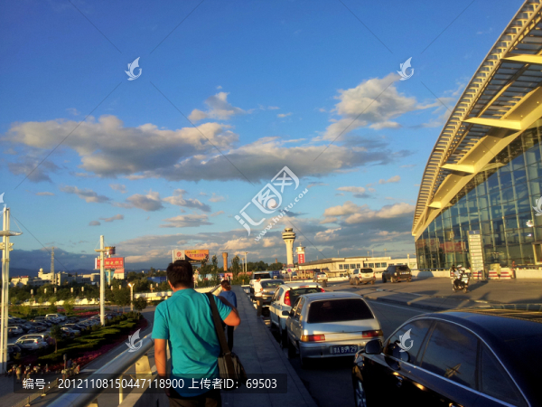 呼和浩特機(jī)場(chǎng)候機(jī)樓