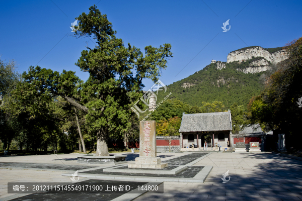 濟(jì)南靈巖寺
