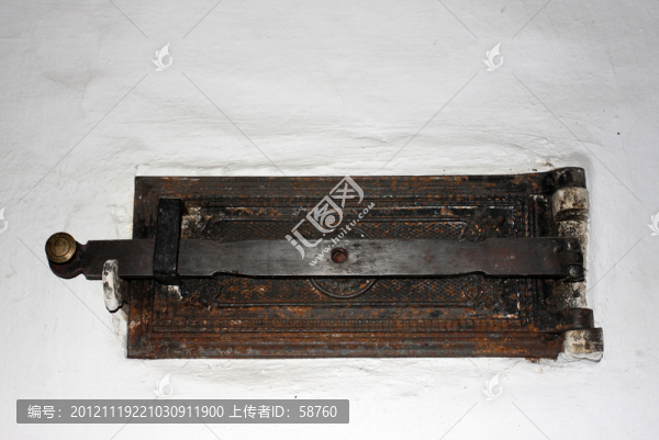 中東鐵路建筑群遺址,房間壁爐雕花鐵門