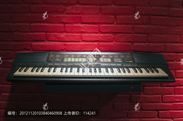 電子琴