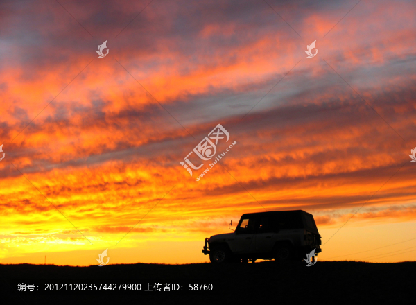 火燒云,吉普車