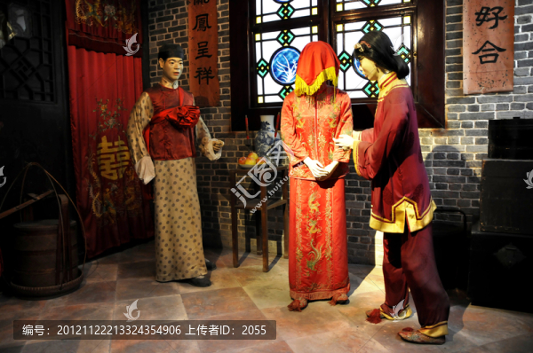 關(guān)民俗館,拜堂成婚蠟像