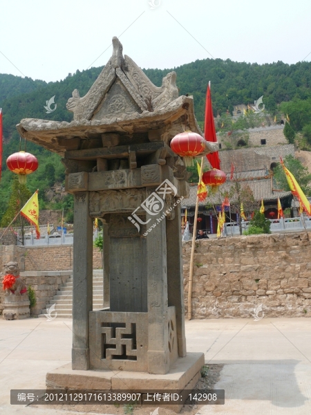 山西鄉(xiāng)寧云丘山寺廟碑亭