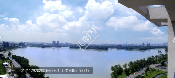 湖景