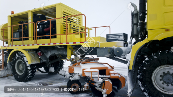 推雪車