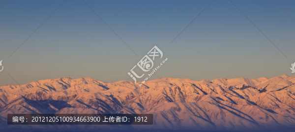 雪山夕照