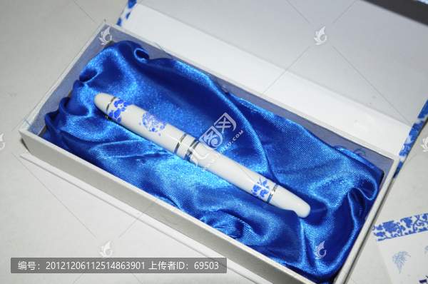 鋼筆