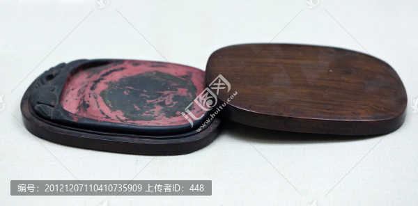 紫檀木硯臺(tái)