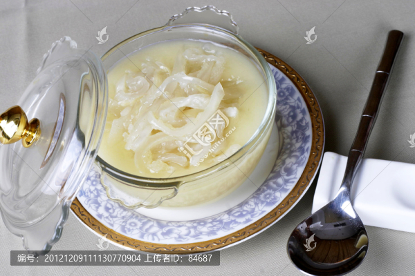 濃湯魚唇