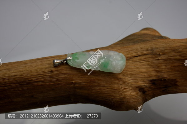 翡翠,翡翠掛件,翡翠圖片,翡翠花件