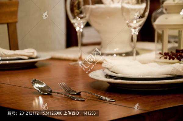 餐具