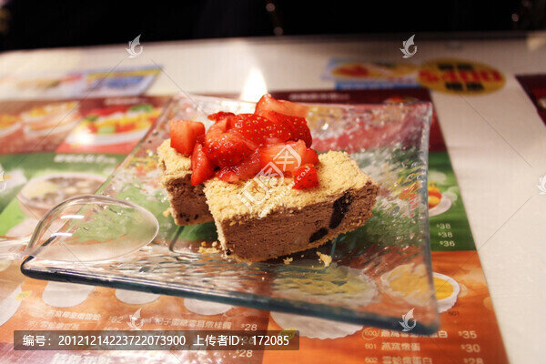 草莓糕點