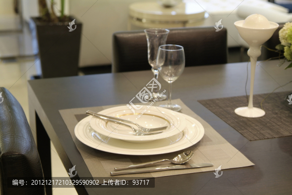 餐具
