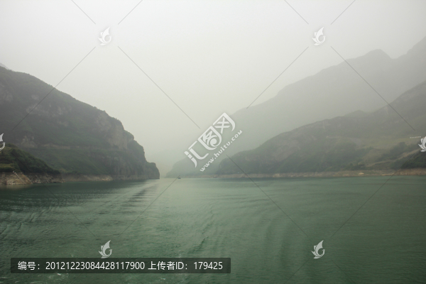 高峽平湖