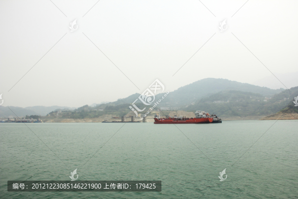 高峽平湖