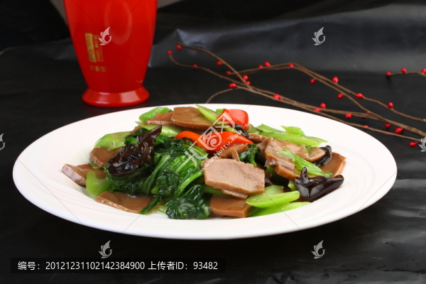 鮑魚菇木耳炒芥菜