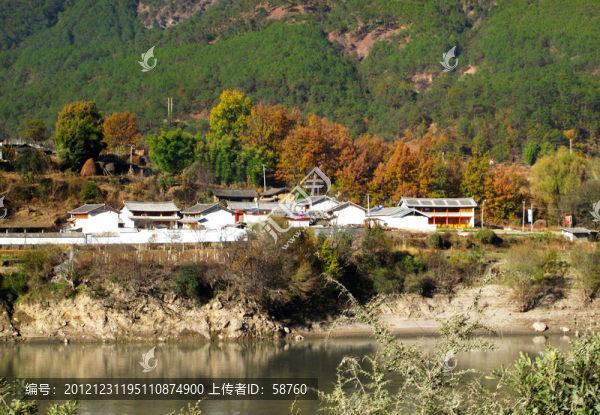 麗江郊區(qū),農(nóng)村農(nóng)家