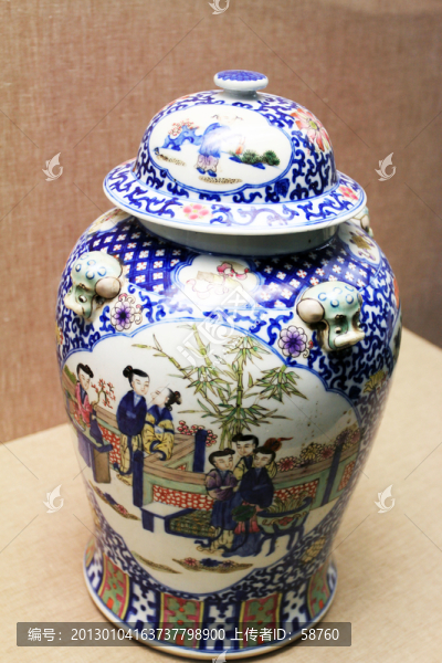 青花五彩開光仕女罐