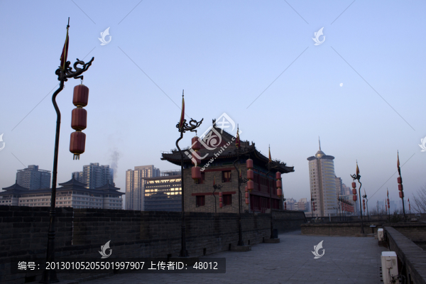 晨光中的西安明城墻