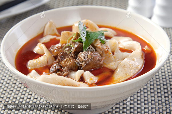 牛肉甩面