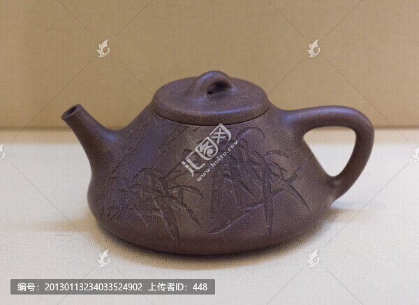 清道光紫砂刻竹詩文壺
