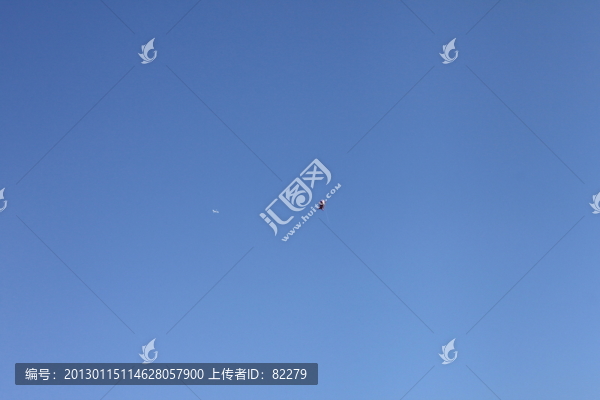 飛機遇上風(fēng)箏