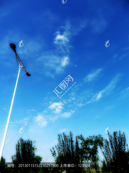 蔚藍(lán)天空