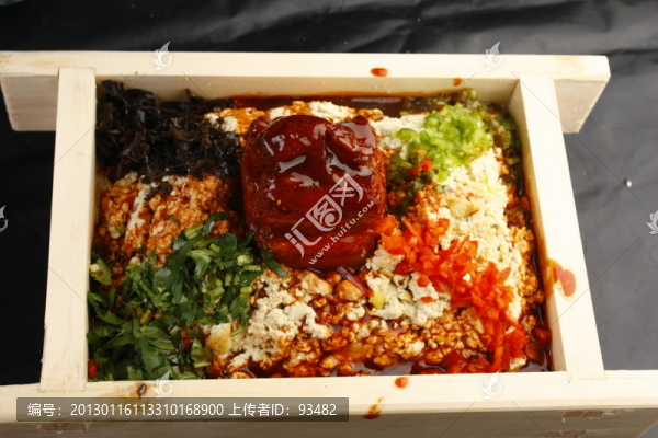 紅燒肉小豆腐