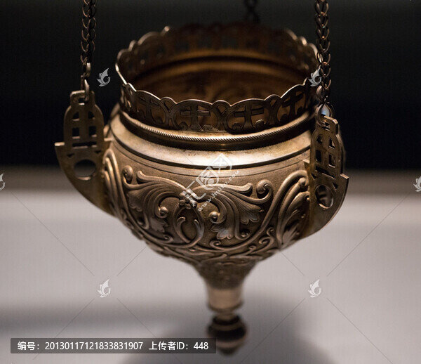 天主教堂常明燈