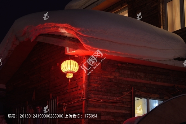 雪鄉(xiāng)夜景