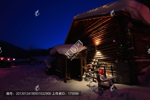雪鄉(xiāng)夜景