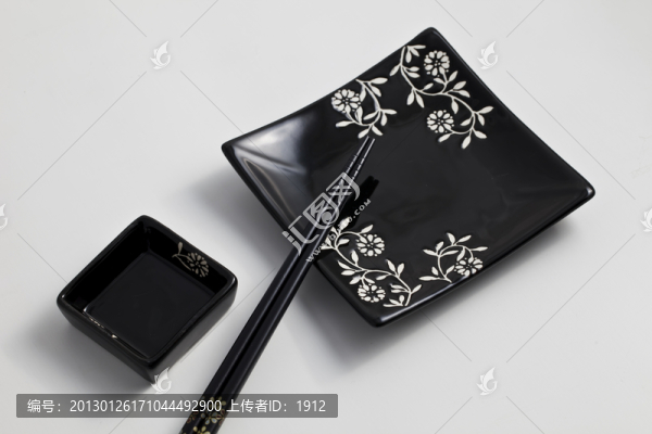 餐具