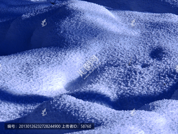 優(yōu)美線條的雪包