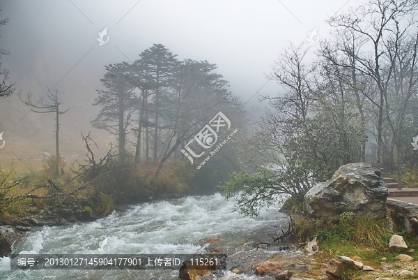 山澗水蒙蒙