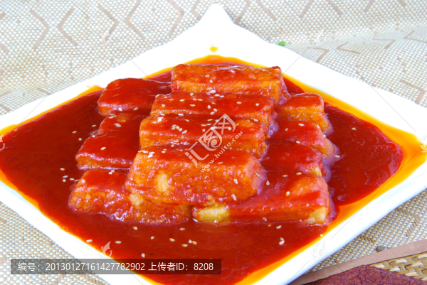 酸湯豆腐