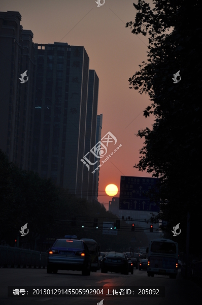 城市夕陽(yáng)