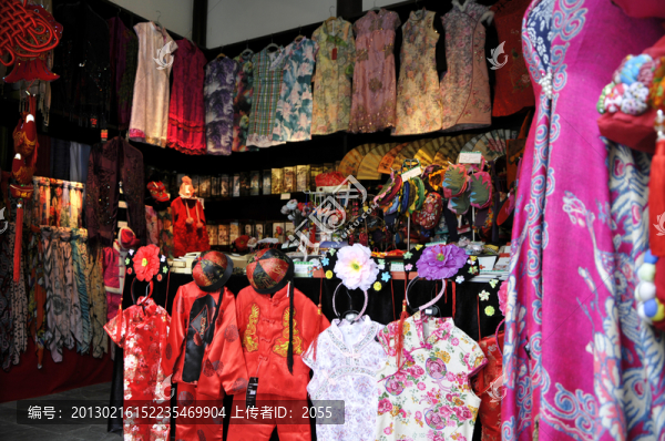 錦繡中華,傳統(tǒng)服裝店