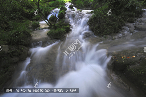 山泉溪水
