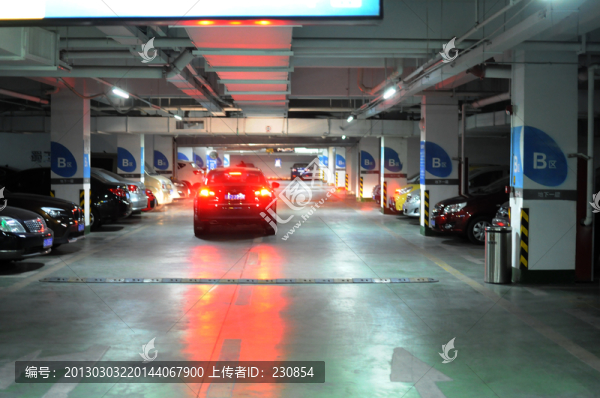地下停車場