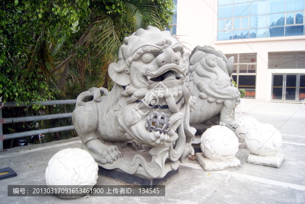 石雕獅子