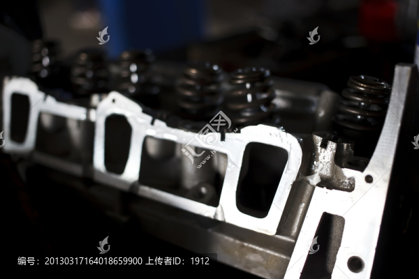 發(fā)動機