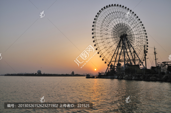 金雞湖摩天輪日落