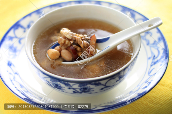 花生核桃骨頭湯