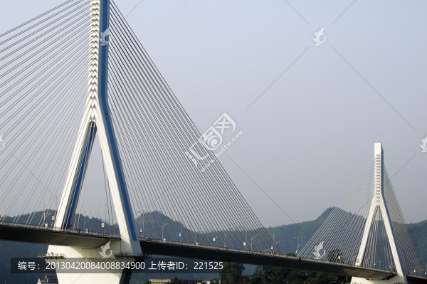 湖北長(zhǎng)江大橋