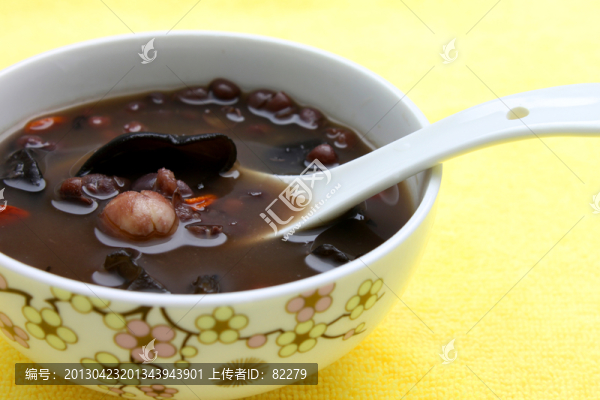 紅豆蓮子糖水