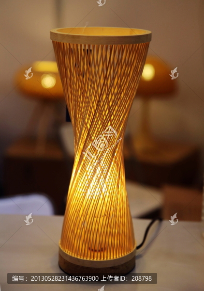 臺(tái)燈