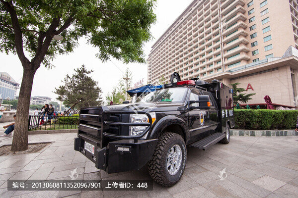 王府井大街警車