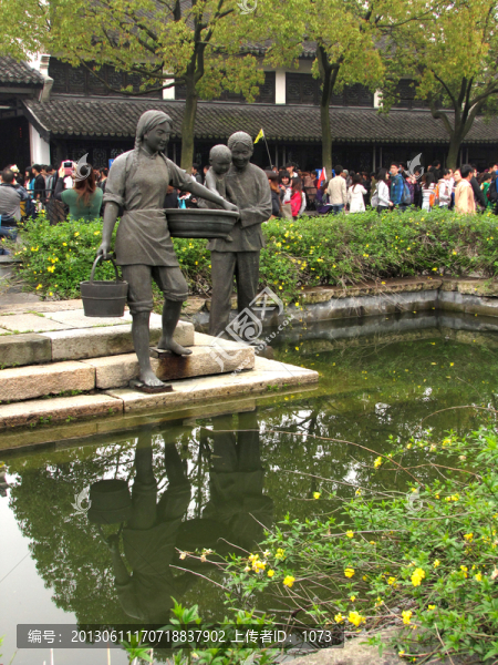 人物塑像,清洗,帶孩子